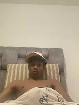 Boy cock18 online show from February 21, 2025, 1:00 am