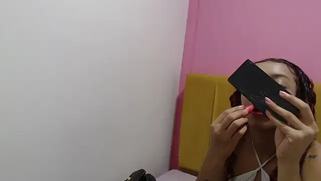 Snapshot of anneliesecloecm101 chatting on December 27, 2024, 12:45 pm anneliesecloecm101 online show from December 27, 2024, 12:45 pm