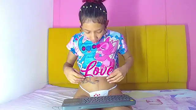 Snapshot of anneliesecloecm101 chatting on February 11, 2025, 12:58 pm anneliesecloecm101 online show from February 11, 2025, 12:58 pm