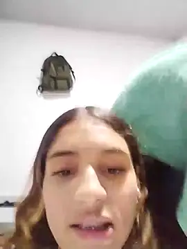 charlotes28 online show from January 15, 2025, 2:27 am