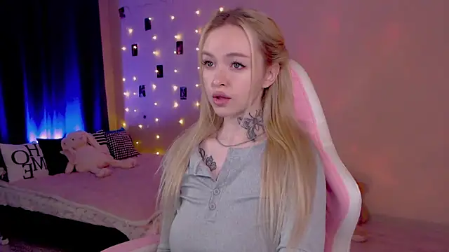 Snapshot of Naughty_Mable chatting on June 5, 2026, 1:01 am Naughty Mable online show from June 5, 2026, 1:01 am