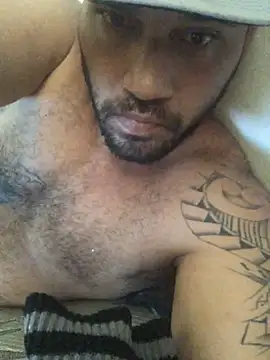 Hawaiianeyes online show from October 7, 2025, 4:53 am