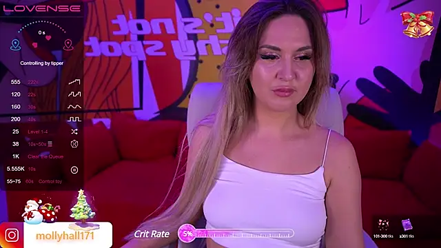 Snapshot of LovelyMollyy chatting on January 8, 2025, 11:41 pm LovelyMollyy online show from January 8, 2025, 11:41 pm