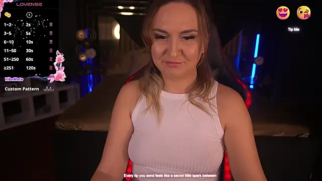 Snapshot of LovelyMollyy chatting on February 5, 2025, 9:07 pm LovelyMollyy online show from February 5, 2025, 9:07 pm