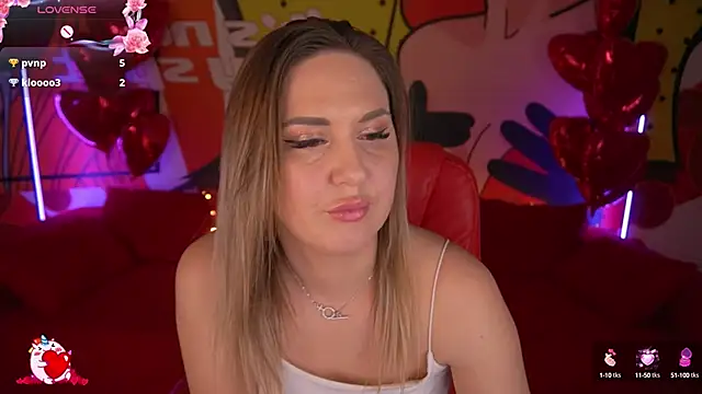 Snapshot of LovelyMollyy chatting on February 18, 2025, 3:21 am LovelyMollyy online show from February 18, 2025, 3:21 am