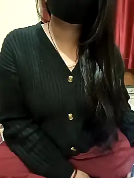 Snapshot of Soniya_444 chatting on February 12, 2025, 9:43 pm Soniya 444 online show from February 12, 2025, 9:43 pm