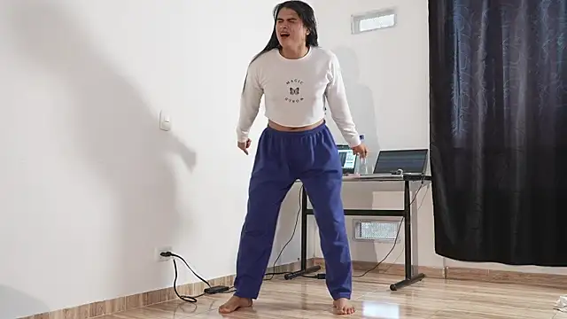 Mara-Bella online show from March 2, 2026, 10:38 pm