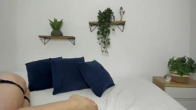 naughty 1girl online show from February 13, 2026, 11:01 pm