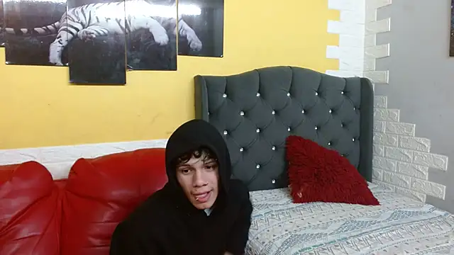 andy dan18 online show from February 2, 2026, 8:07 pm