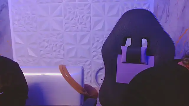 andy dan18 online show from March 12, 2026, 8:26 pm