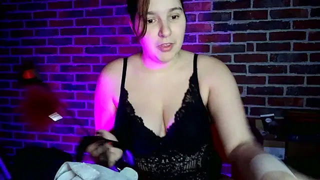 Snapshot of Heleneecesmecs2 chatting on January 1, 2025, 1:04 am Heleneecesmecs2 online show from January 1, 2025, 1:04 am