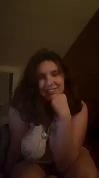 Snapshot of Heleneecesmecs2 chatting on February 11, 2025, 1:31 am Heleneecesmecs2 online show from February 11, 2025, 1:31 am