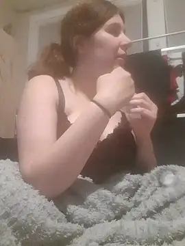 Snapshot of Heleneecesmecs2 chatting on February 17, 2025, 10:25 pm Heleneecesmecs2 online show from February 17, 2025, 10:25 pm