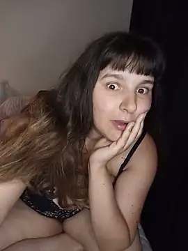 Snapshot of Heleneecesmecs2 chatting on June 7, 2026, 9:51 pm Heleneecesmecs2 online show from June 7, 2026, 9:51 pm