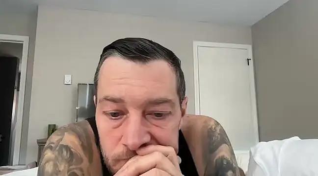 moon-boy online show from December 27, 2024, 2:33 pm