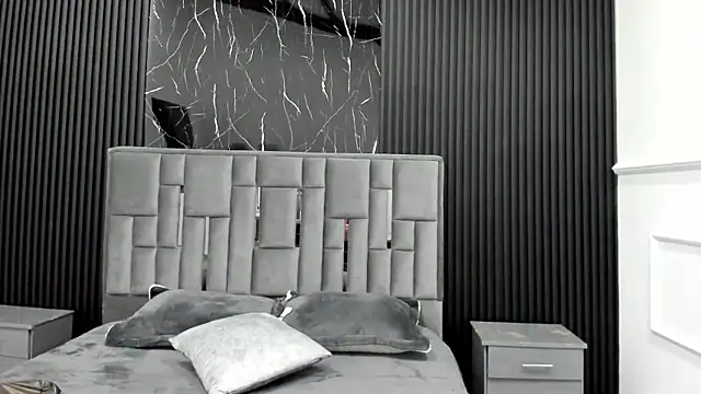 Snapshot of LolaAngellx chatting on November 8, 2025, 7:45 pm LolaAngellx online show from November 8, 2025, 7:45 pm