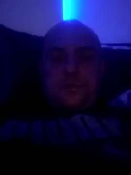 Arturoooo40 online show from April 29, 2026, 8:37 pm