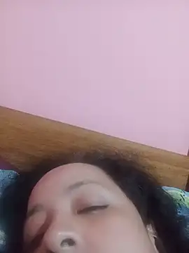 Snapshot of Luciana270285 chatting on December 30, 2024, 4:08 pm Luciana270285 online show from December 30, 2024, 4:08 pm