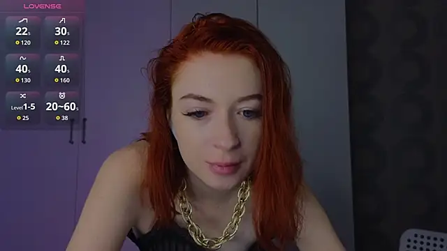 Cuteroxyfoxy online show from June 24, 2026, 4:33 am