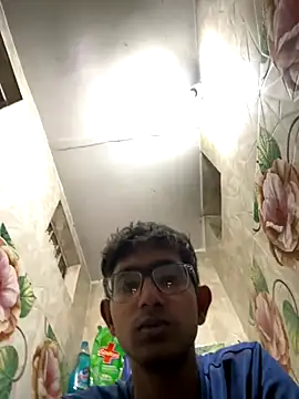 Snapshot of Cocaineandweed45 chatting on November 15, 2025, 6:22 am Cocaineandweed45 online show from November 15, 2025, 6:22 am