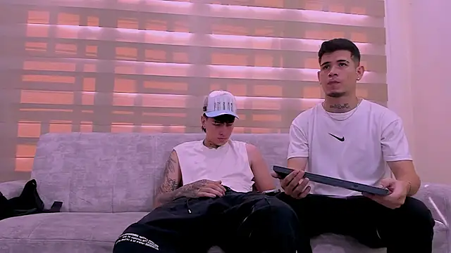 Snapshot of hell_twink chatting on January 27, 2025, 8:07 pm hell twink online show from January 27, 2025, 8:07 pm