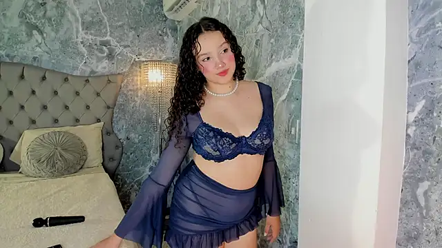 LucyLovelyy online show from January 14, 2026, 2:17 am