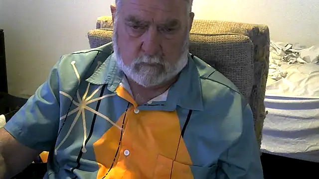 Snapshot of viejo_oso chatting on October 30, 2025, 3:19 am viejo oso online show from October 30, 2025, 3:19 am