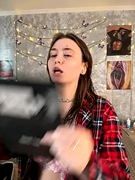 Sabrina shells online show from November 23, 2025, 9:09 am