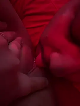 cloudy couple444 online show from January 5, 2025, 9:15 am