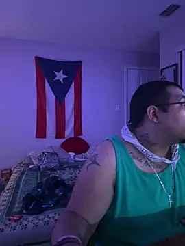 Snapshot of cloudy_couple444 chatting on February 21, 2025, 8:29 am cloudy couple444 online show from February 21, 2025, 8:29 am