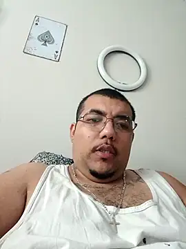 Snapshot of cloudy_couple444 chatting on September 17, 2025, 9:38 pm cloudy couple444 online show from September 17, 2025, 9:38 pm