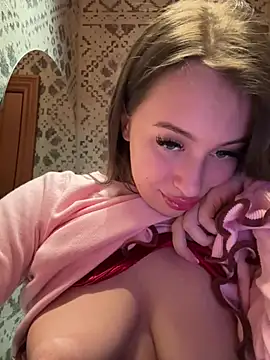 AndreaMood online show from February 1, 2025, 9:54 am