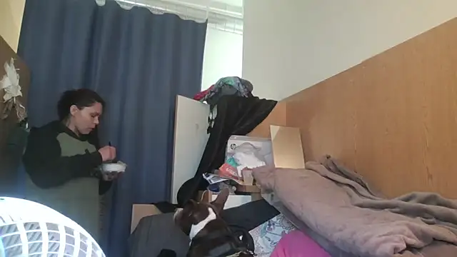 Snapshot of Dnasty408 chatting on November 7, 2025, 8:20 pm Dnasty408 online show from November 7, 2025, 8:20 pm