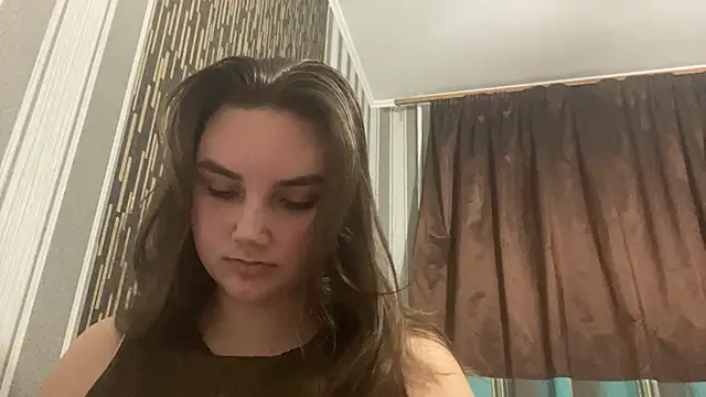 Snapshot of Dreamyblushfairy chatting on January 1, 2025, 5:11 pm Dreamyblushfairy online show from January 1, 2025, 5:11 pm