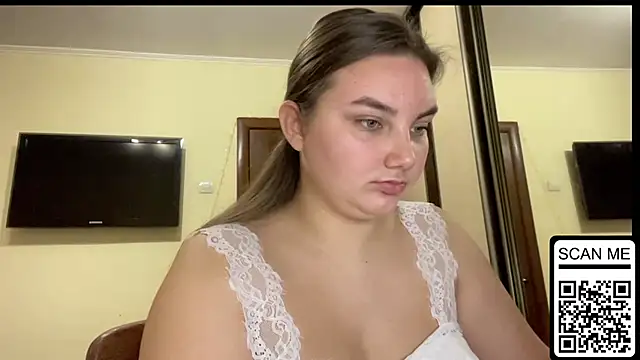 Snapshot of Dreamyblushfairy chatting on November 11, 2025, 3:28 am Dreamyblushfairy online show from November 11, 2025, 3:28 am