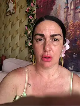 BELLAMORGANE1 online show from April 22, 2026, 1:12 pm