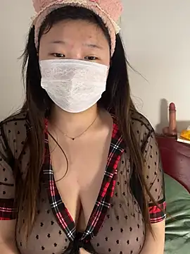 Snapshot of Happyou2 chatting on March 12, 2025, 11:33 pm Happyou2 online show from March 12, 2025, 11:33 pm