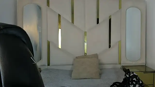 Snapshot of IsabellRodriguez18 chatting on October 17, 2025, 12:47 am IsabellRodriguez18 online show from October 17, 2025, 12:47 am