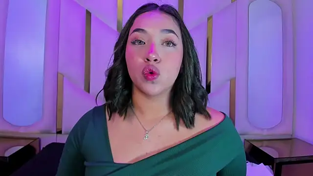 Snapshot of IsabellRodriguez18 chatting on April 14, 2026, 3:23 am IsabellRodriguez18 online show from April 14, 2026, 3:23 am