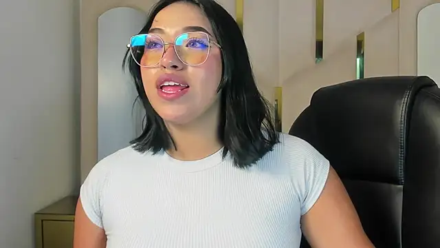 Snapshot of IsabellRodriguez18 chatting on May 11, 2026, 3:23 am IsabellRodriguez18 online show from May 11, 2026, 3:23 am