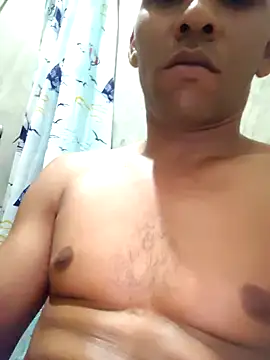 yaxom33 online show from April 2, 2026, 3:48 am