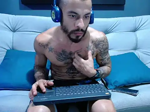 callme douglas online show from January 18, 2025, 11:33 pm