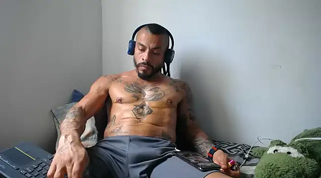 Snapshot of callme_douglas chatting on January 29, 2025, 10:11 pm callme douglas online show from January 29, 2025, 10:11 pm