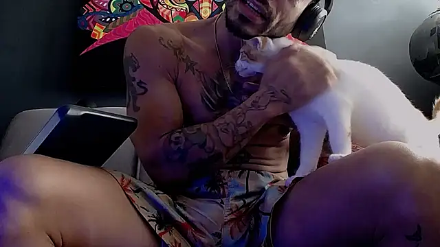 Snapshot of callme_douglas chatting on October 15, 2025, 2:28 pm callme douglas online show from October 15, 2025, 2:28 pm