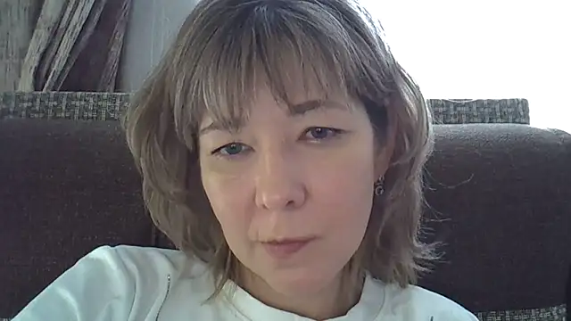 EllaJohnsonX online show from January 19, 2025, 8:50 am