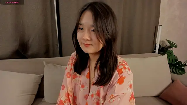 Snapshot of Maekko chatting on February 25, 2026, 5:22 pm Maekko online show from February 25, 2026, 5:22 pm