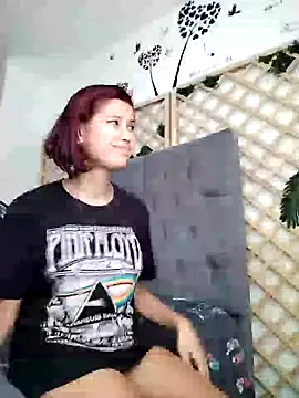 Snapshot of Mia_WAll chatting on January 6, 2025, 6:20 pm Mia WAll online show from January 6, 2025, 6:20 pm