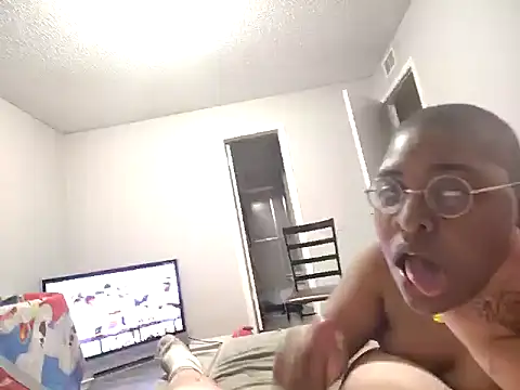 Snapshot of Itallionstallion chatting on December 29, 2024, 9:06 am Itallionstallion online show from December 29, 2024, 9:06 am