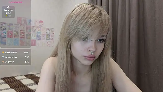Snapshot of emodreamgirl chatting on July 17, 2026, 6:13 pm emodreamgirl online show from July 17, 2026, 6:13 pm