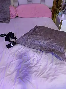 Snapshot of Karol_Towers chatting on March 21, 2025, 1:56 am Karol Towers online show from March 21, 2025, 1:56 am